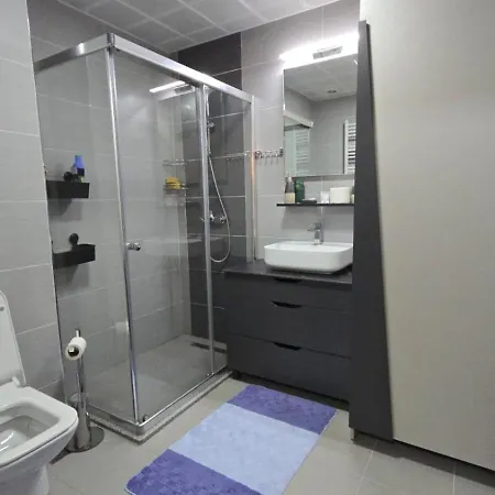 The Luxe Premier Apartment *